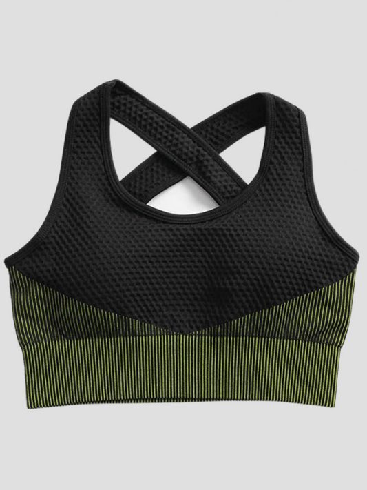 Black sports bra matching workout activewear athletic set crisscross supportive underwear, Activewear, activewear sets, sports bra, workout clothes for women, sweat-wicking, high compression, cellulite smoothing, seamless, workout wear, gym wear, athletic outfits, nike, under armour, adidas, puma, champion, bombshell activewear, gymshark women, Girlfriend Collective, lululemon, Alo Yoga, Bandier, Athleta, Athletica, Fabletics, Revenge body, Aqua, Black, green.