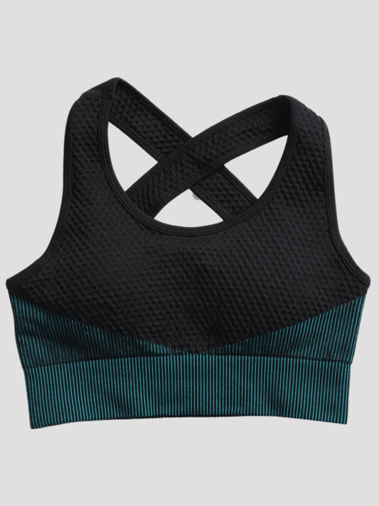 Black sports bra matching workout activewear athletic set crisscross supportive underwear, Activewear, activewear sets, sports bra, workout clothes for women, sweat-wicking, high compression, cellulite smoothing, seamless, workout wear, gym wear, athletic outfits, nike, under armour, adidas, puma, champion, bombshell activewear, gymshark women, Girlfriend Collective, lululemon, Alo Yoga, Bandier, Athleta, Athletica, Fabletics, Revenge body, Aqua, Black, teal, blue, green, Turquoise.