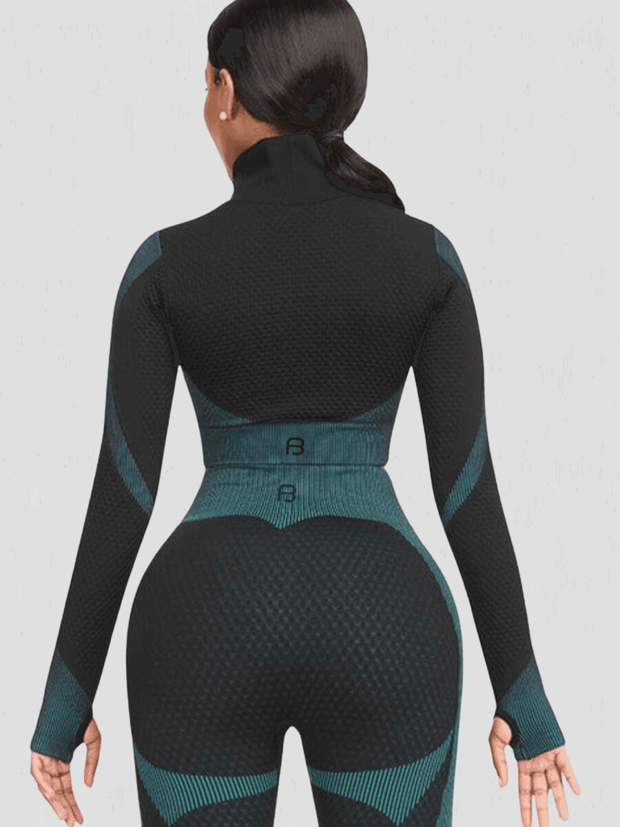 BBL Jacket, Cropped athletic set top with zipper stretchy jacket, workout outfit, athleisure, activewear, activewear sets, workout clothes for women, sweat-wicking, high compression, cellulite smoothing, BBL Jacket, plus size gym outfits, workout wear, gym wear, athletic outfits, nike, under armour, adidas, puma, champion, bombshell activewear, gymshark women, Girlfriend Collective, lululemon, Alo Yoga, Bandier, Athleta, Athletica, Fabletics, Revenge body, Black, teal, blue, Turquoise.